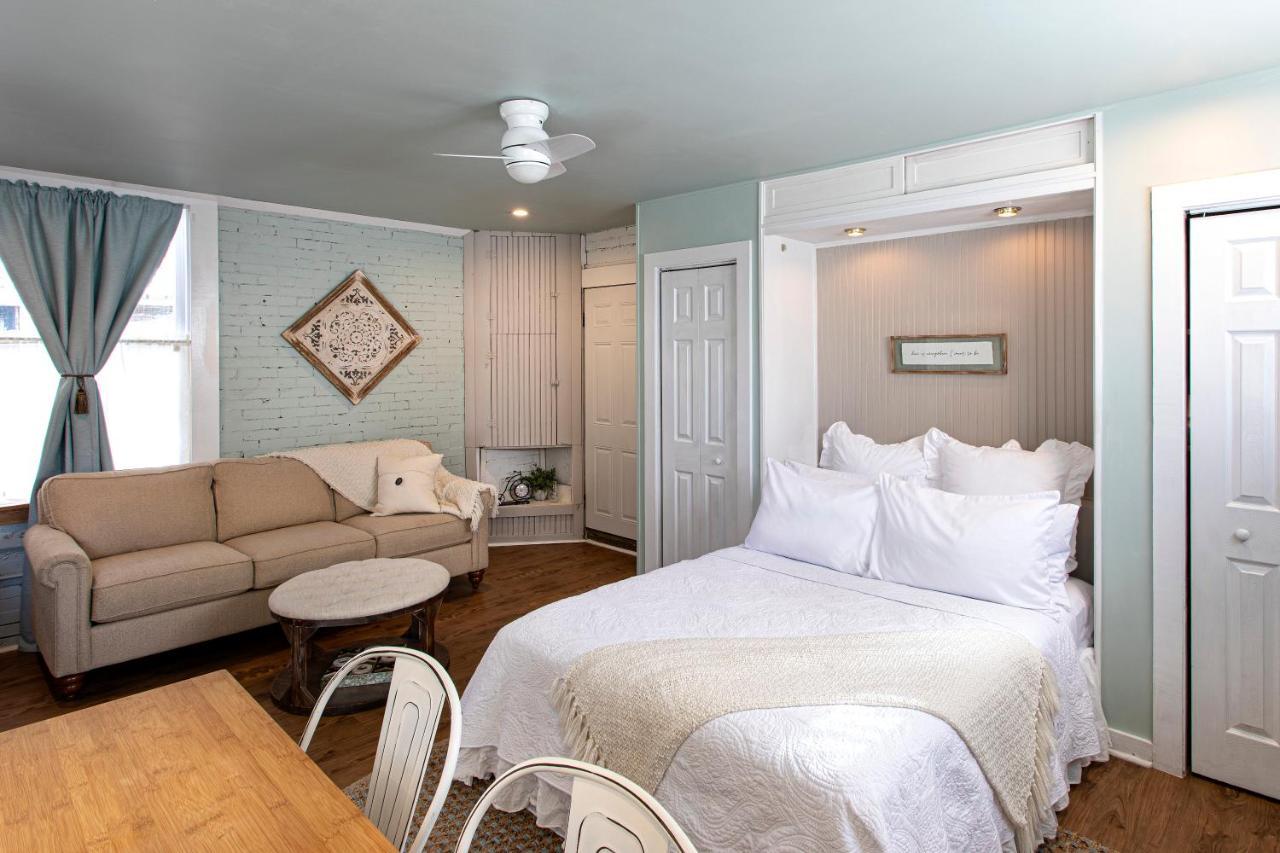 Smithville Katy House Bed And Breakfast מראה חיצוני תמונה