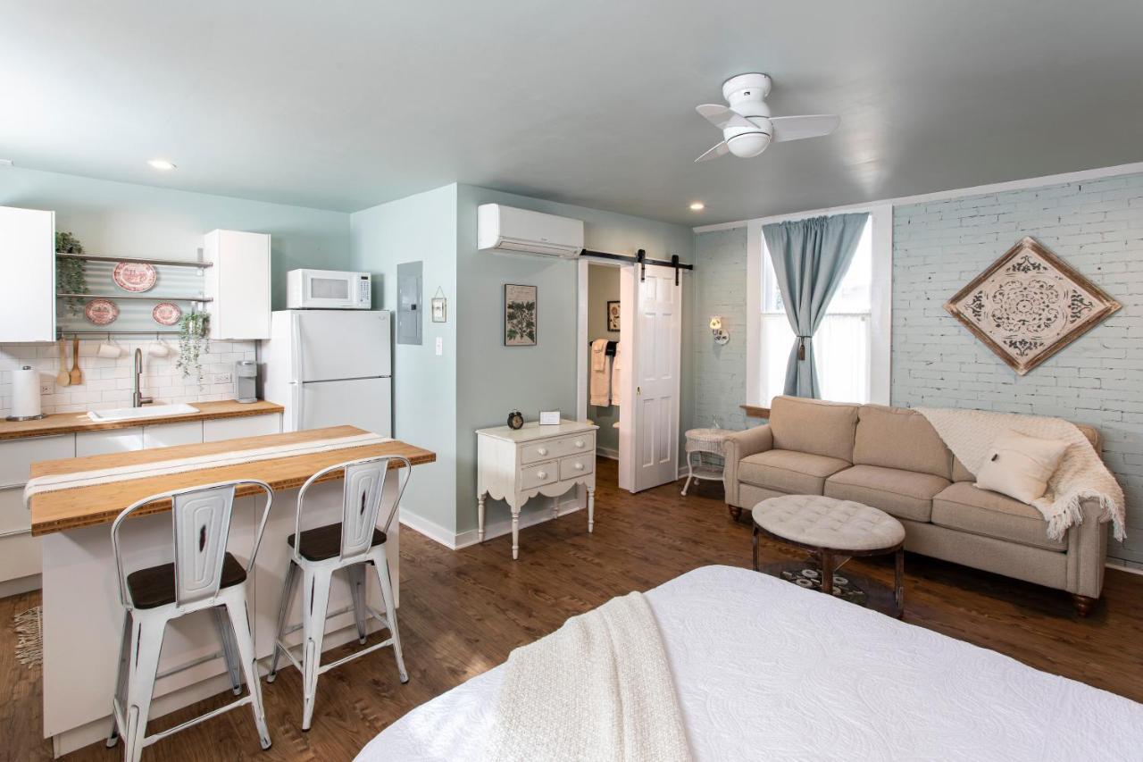 Smithville Katy House Bed And Breakfast מראה חיצוני תמונה