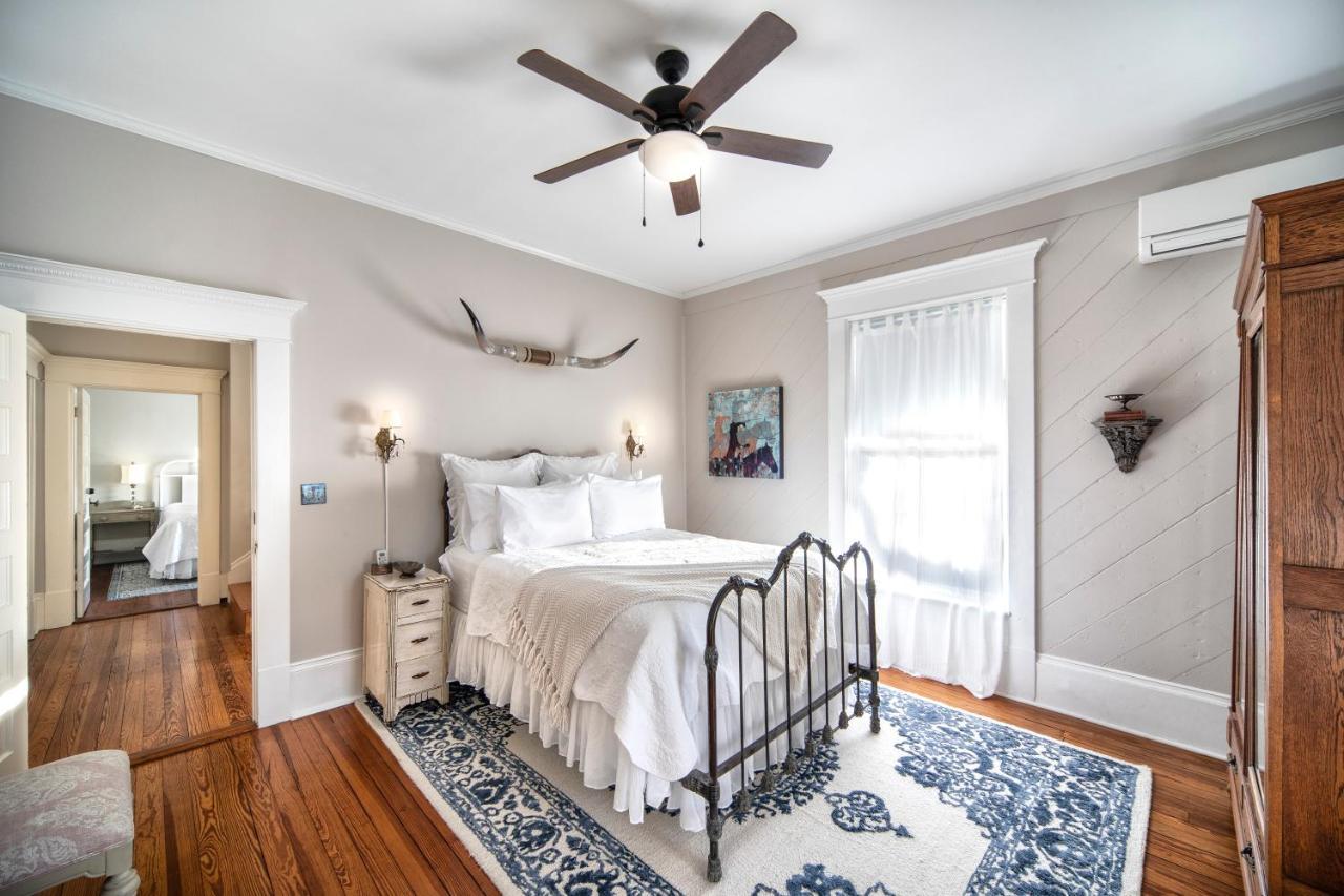 Smithville Katy House Bed And Breakfast מראה חיצוני תמונה