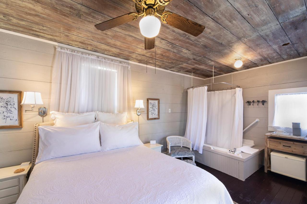 Smithville Katy House Bed And Breakfast מראה חיצוני תמונה