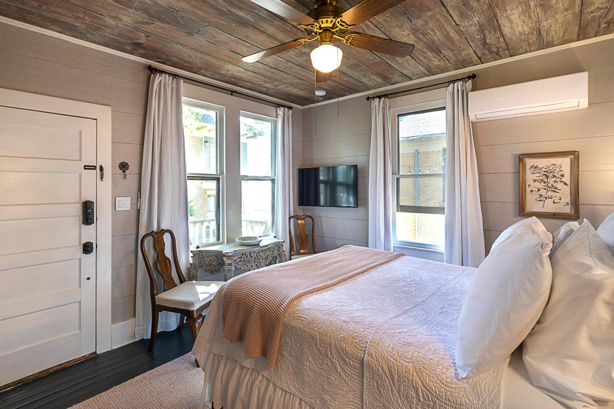 Smithville Katy House Bed And Breakfast מראה חיצוני תמונה